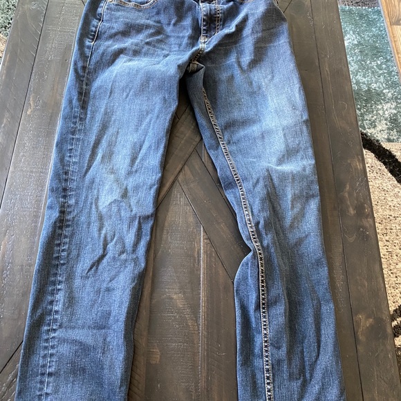 Jeans - Picture 2 of 3